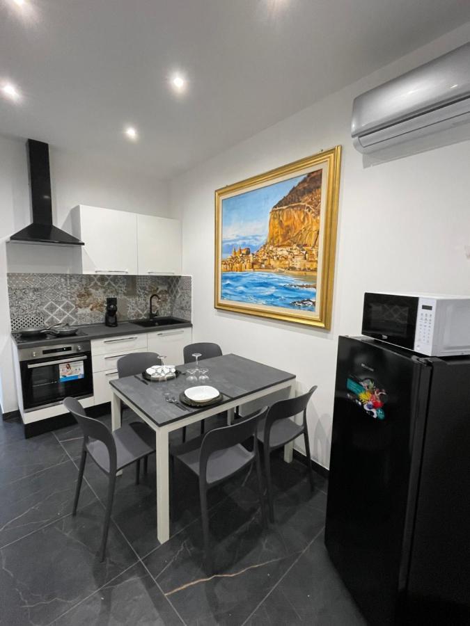 Case Vacanze Donna Ina Palermo Exterior photo